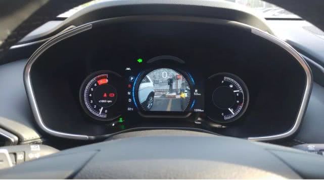 北京现代第四代胜达详细介绍,正面竞争和错位竞争