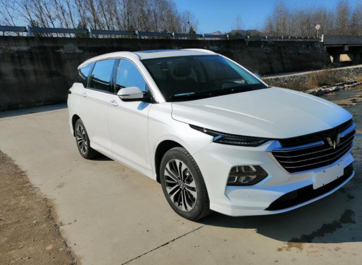 10万买新车好还是2手车好,10万买2手车还是新车