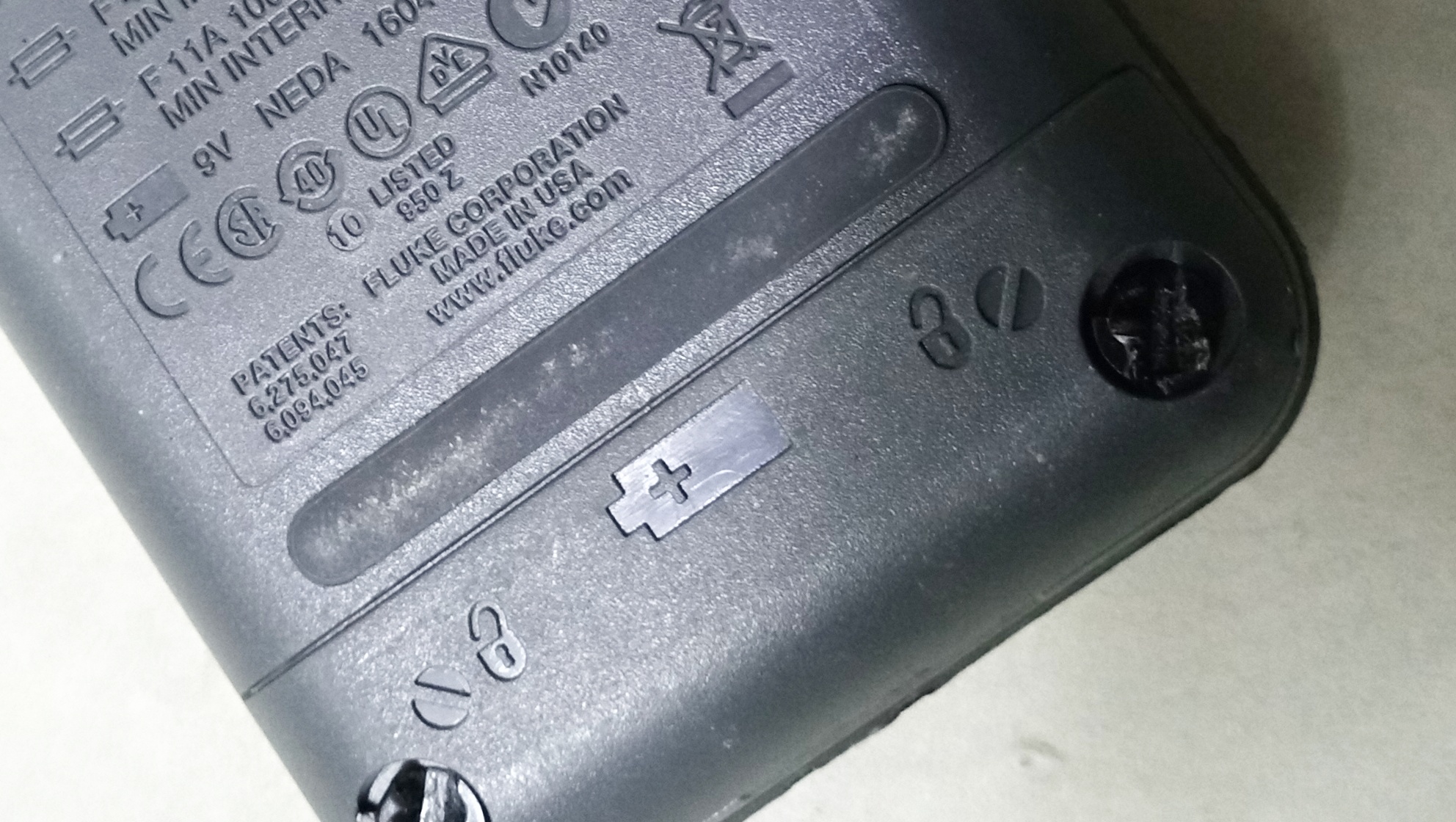 福禄克2万多万用表,福禄克87v拆解