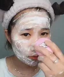 买了很多面膜应该怎么用,天天做面膜脸还是干什么原因