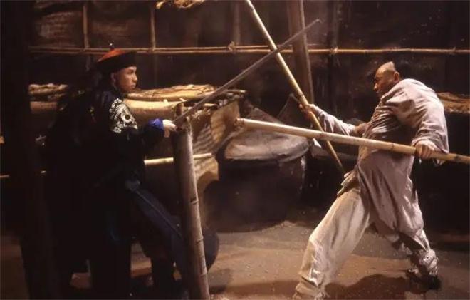 45岁才爆红，却被爆耍大牌冷血爸爸，甄子丹比李连杰到底差在哪？