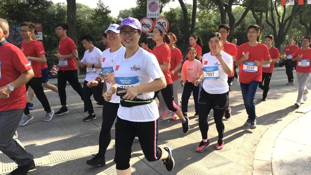 奔跑吧,少年|2019中国大学生马拉松联赛宁波大学站激情开跑