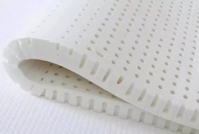 120㎡中等装修床垫沙发怎么选？2分钟教会你