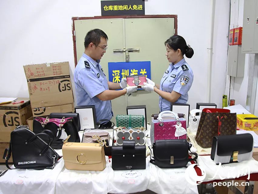 一起跨国代购诈骗案件浮出水面,月入20万假代购被抓