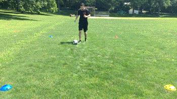 停球技巧慢动作视频,如何停球转身过人