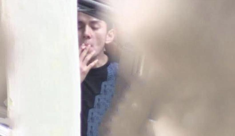 李佳琦又搞事!老烟民形象曝光后，直播中直接对杨幂开黄腔！