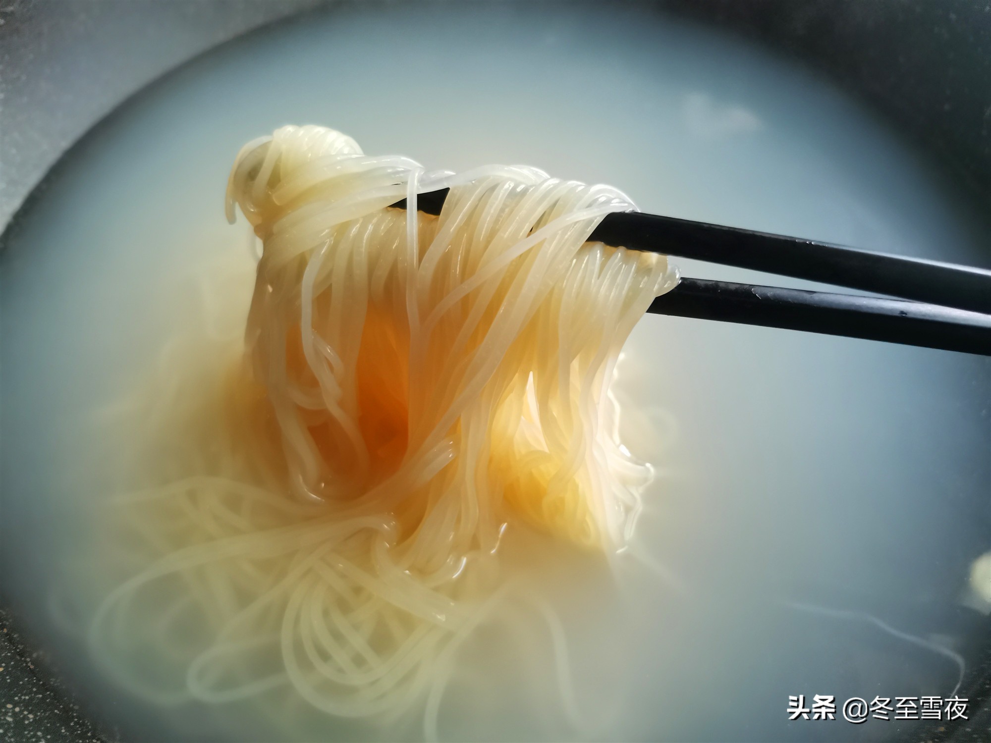 东北老太太热汤冷面的正宗做法,正宗东北冷面家常做法