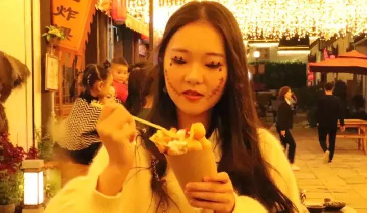 鬼魂万圣节,万圣节狂欢夜鬼混