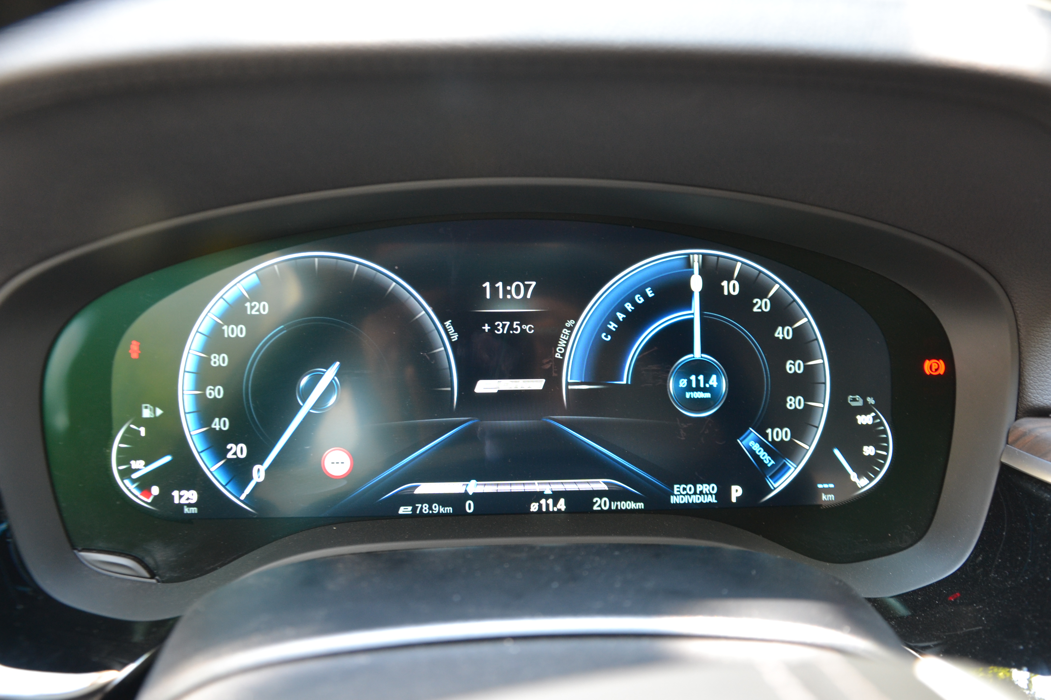 宝马530le混动可以边跑边充电吗,宝马530le新能源驾驶感受