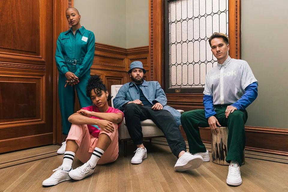 阿迪达斯旗下品牌锐步,阿迪达斯和锐步的合并