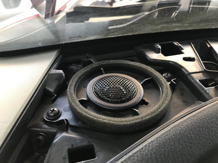 2015马自达3昂克赛拉音响效果,马自达3昂克赛拉低配改高配灯