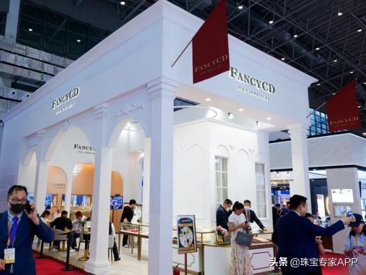 从直升飞机到一颗永流传的钻石，第一届消博会好看炸了