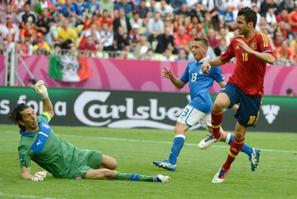 足球伪9怎么打,伪9号位球员