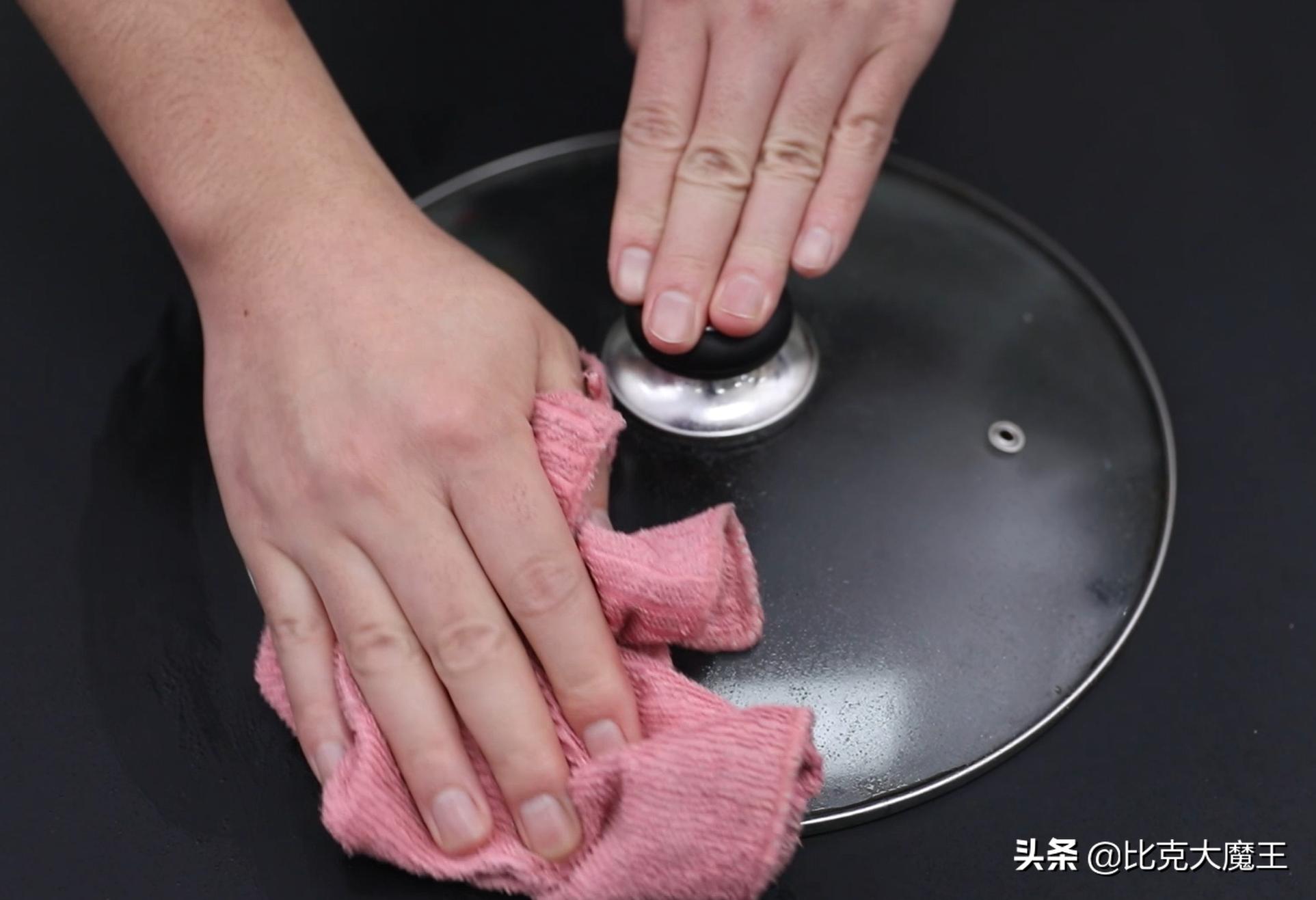 不管家里有钱没钱，厨房里放一个搓澡巾，厉害又好用，回家试一试