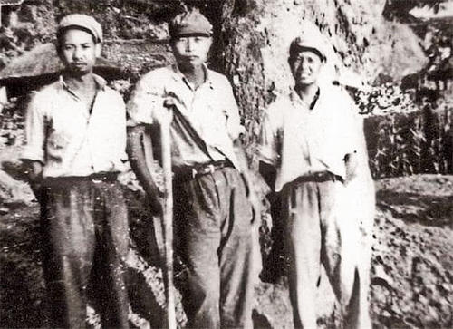 开国少将回乡,开国少将回家探亲路遇父亲纪录片