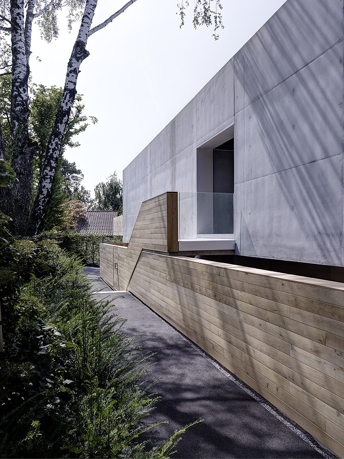 瑞士湖岸别墅 (瑞士陡坡别墅)