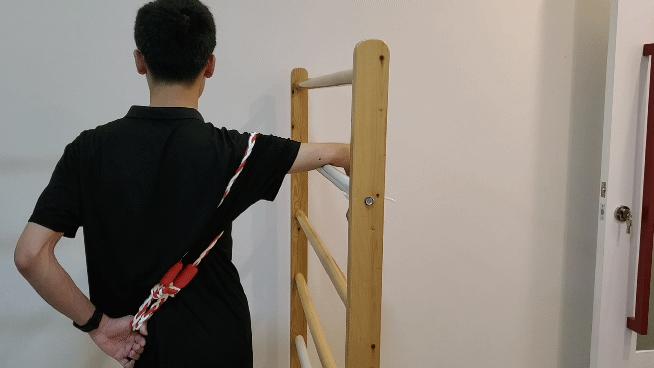 如何健身改善肩膀弹响,健身肩膀弹响