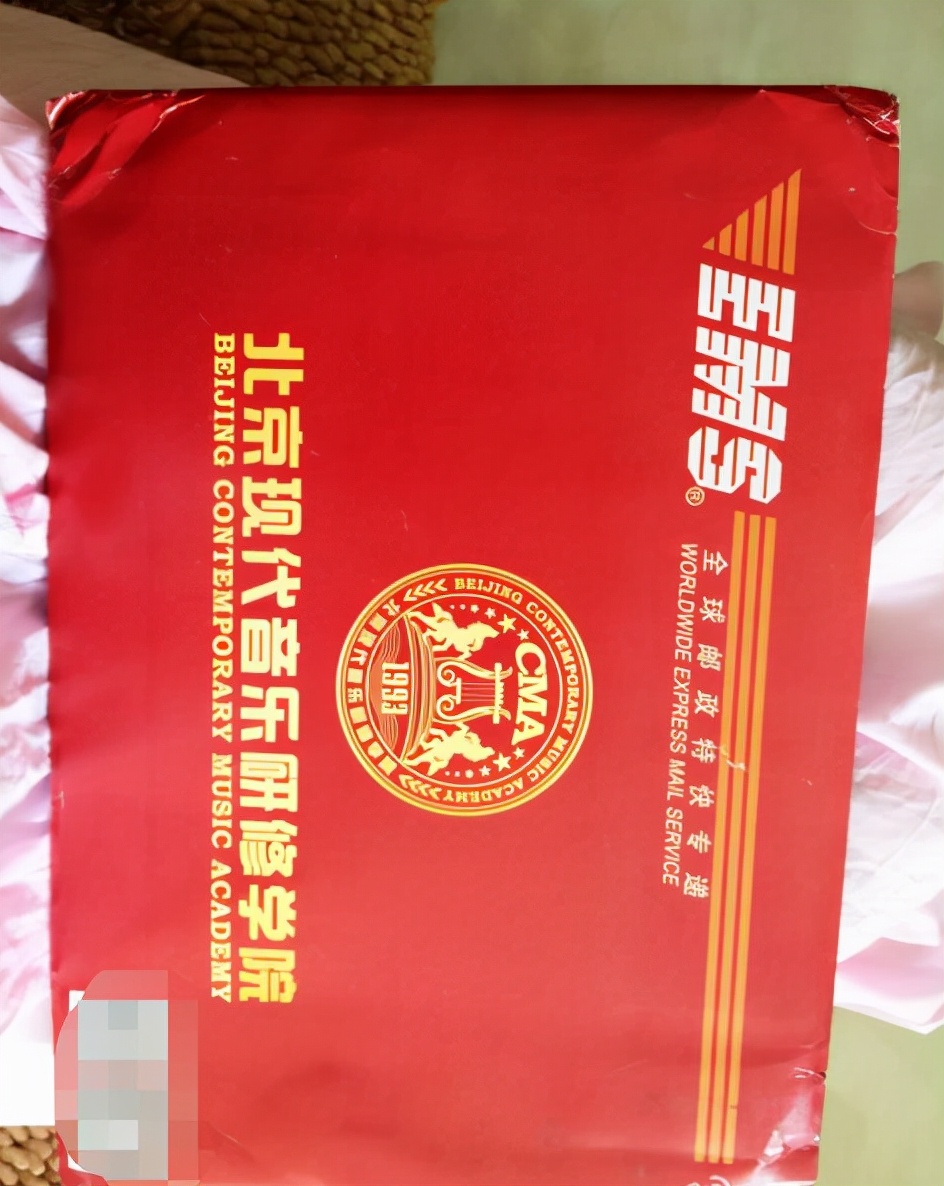 当年坐在宝马车上哭的女孩嫁了吗,拜金女马诺近况