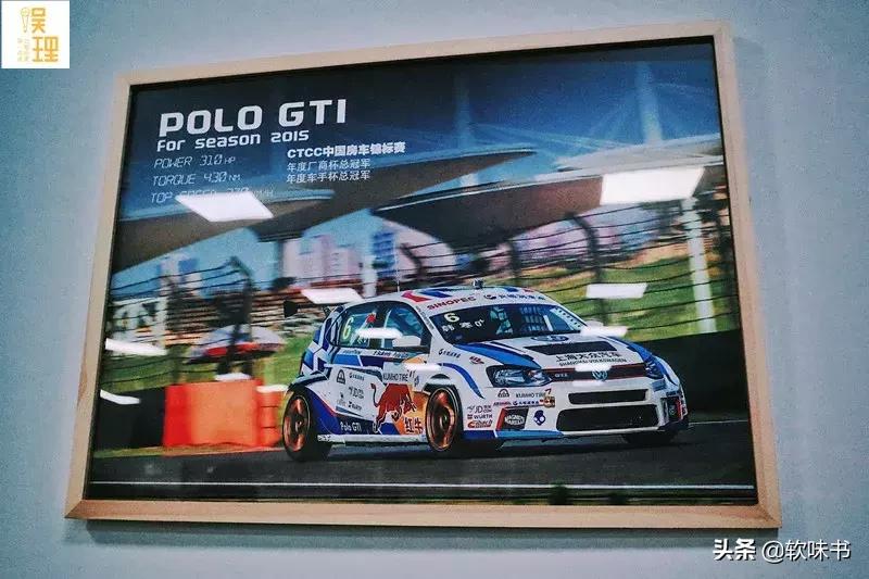 韩寒练习开赛车,韩寒什么时候开始玩赛车的