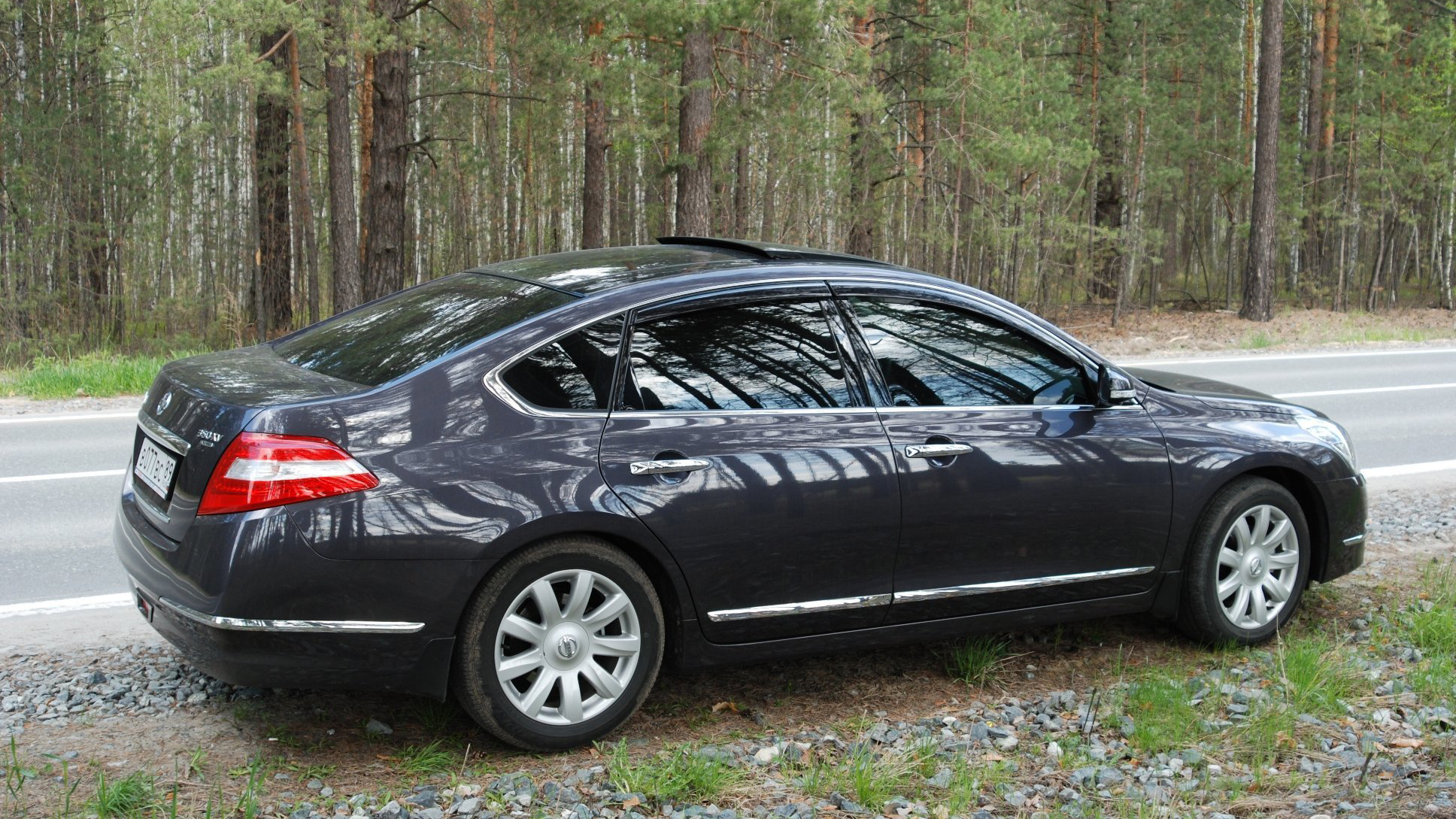 想拥有一台豪华品牌轿车,想拥有一台自己的车