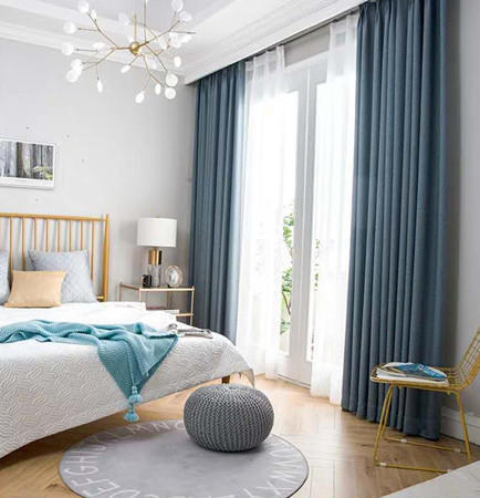 窗帘网上买还是实体店比较好,窗帘买套餐划算吗