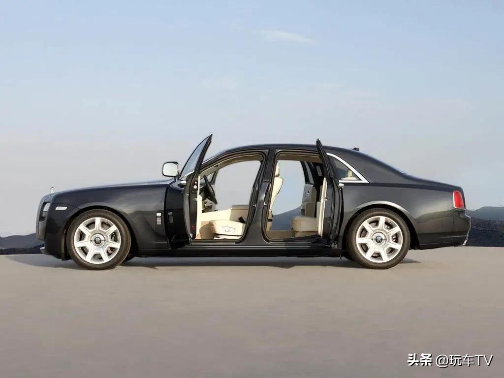 科技爆棚和极致简约奔驰和劳斯莱斯在想啥？