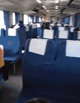 开心一刻gif搞笑动图,搞笑gif段子看起来能量满满