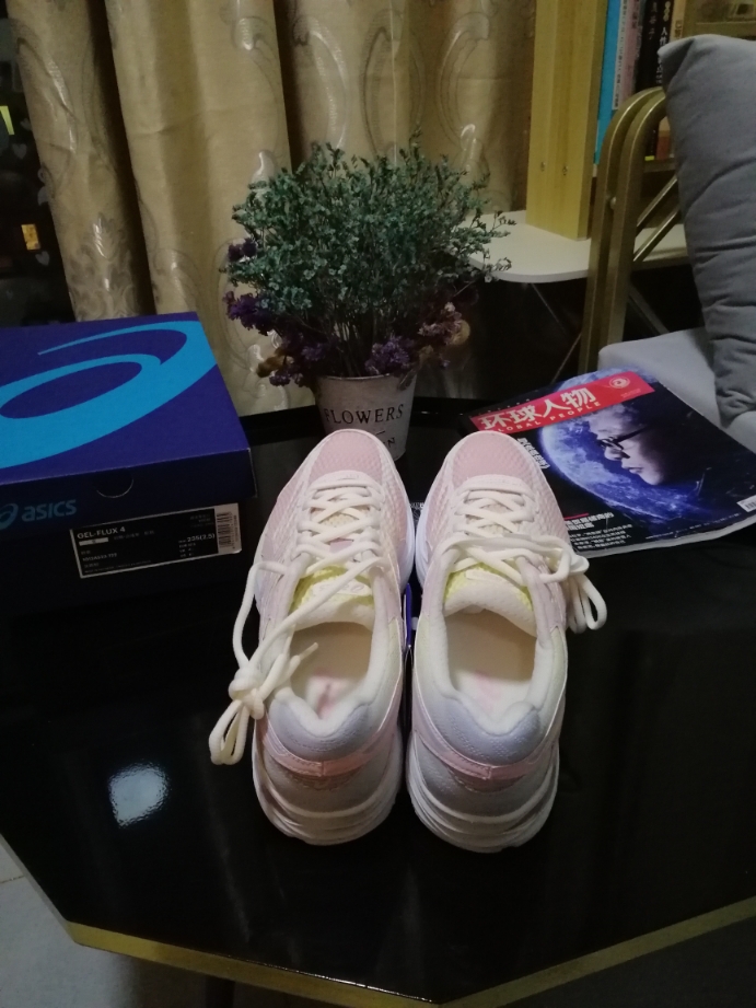 亚瑟士跑鞋跑步前的拉伸和热身,亚瑟士跑鞋怎么跑起来感到硬