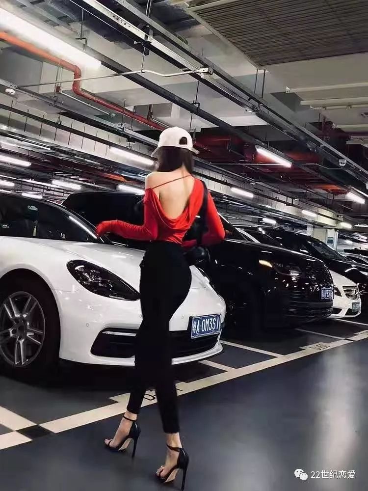 所谓爱情不过是一场爆装备的游戏