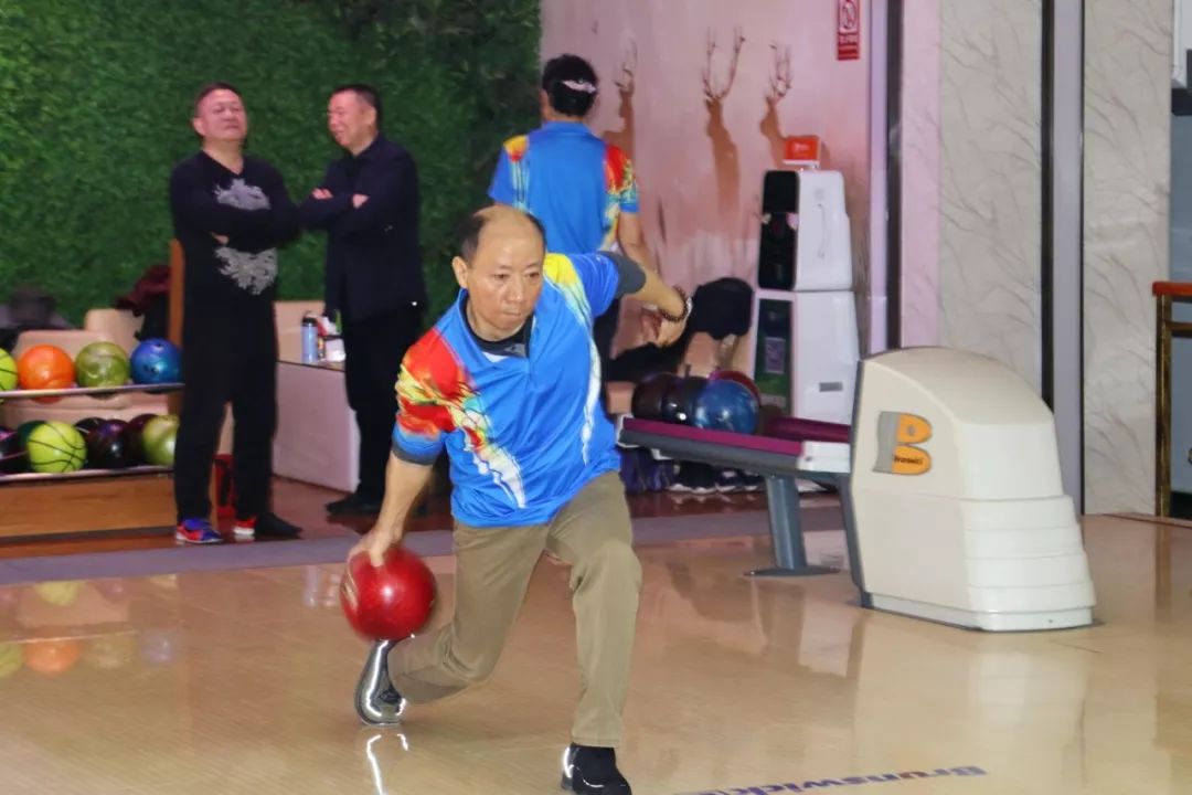 「产业联盟」陕西省保龄球协会,中老年队友谊赛在渭南和运动保龄馆欢乐开启
