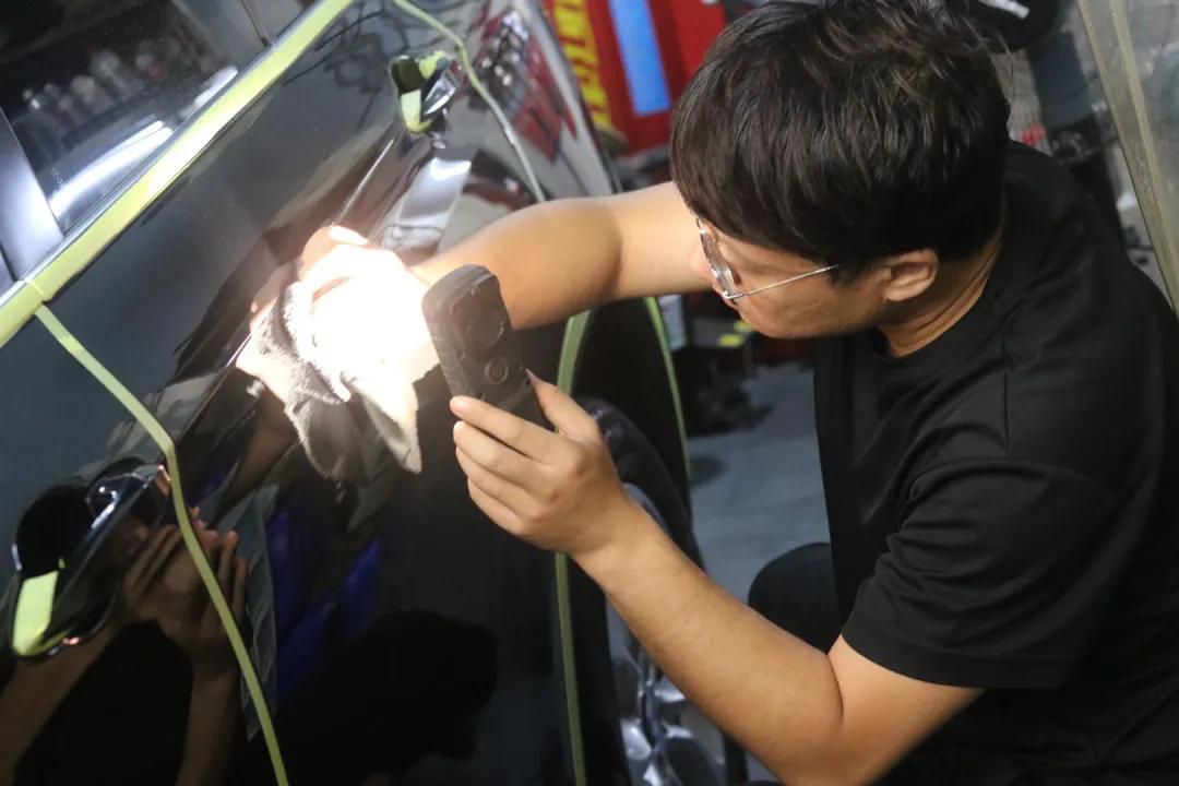 怪兽修车宝马,怪兽修车老车翻新天津