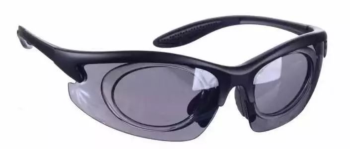 这是一份“大漠戈壁徒步指南——装备篇”，请您签收！