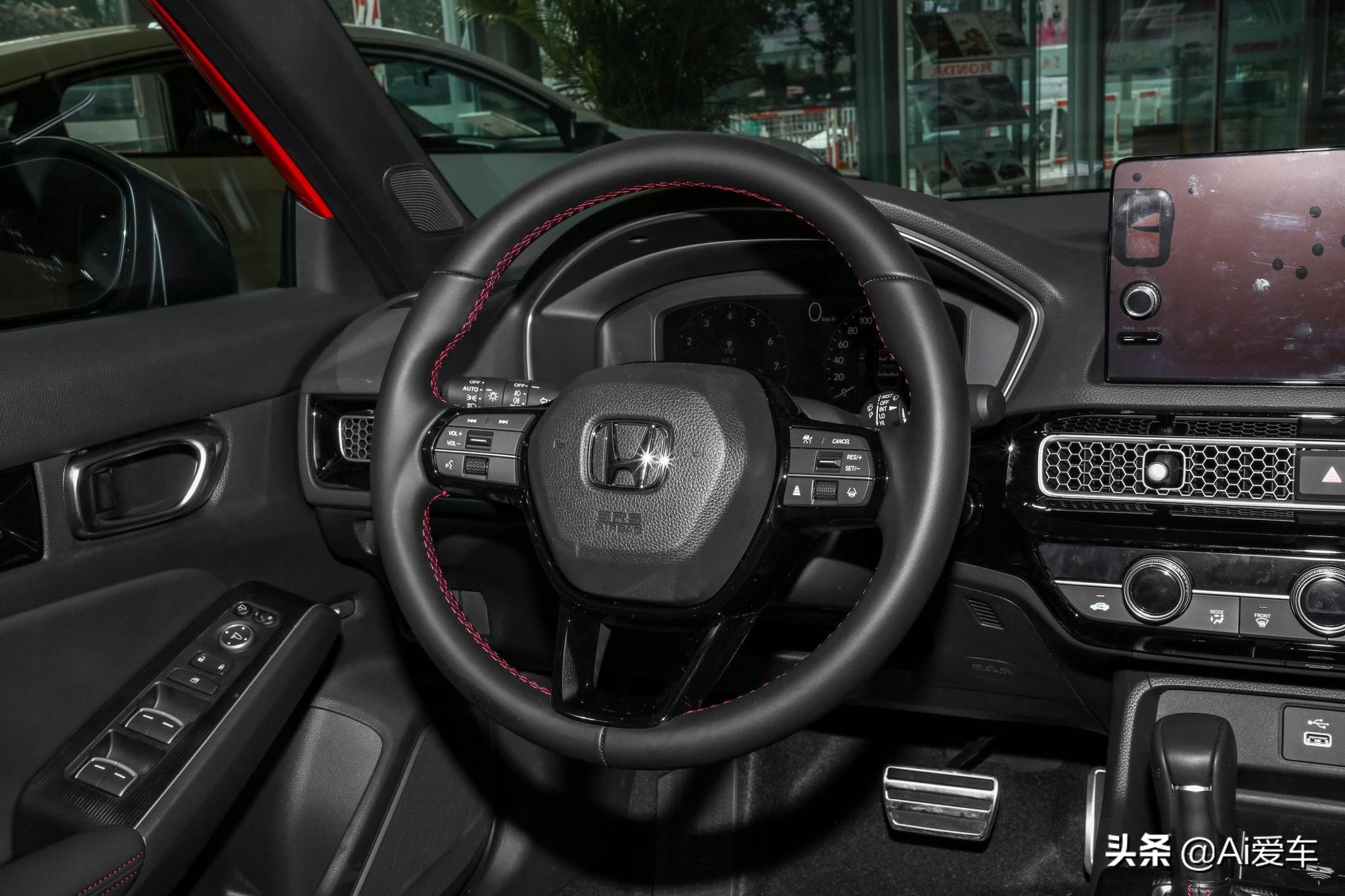 大空间更舒适实拍解读思域2019款,全新一代思域轴距