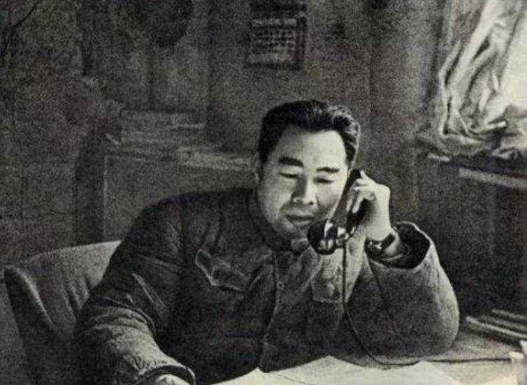 “毛*东泽**想给粟裕授元帅衔，粟裕让帅陈毅”，这种说法是真是假？