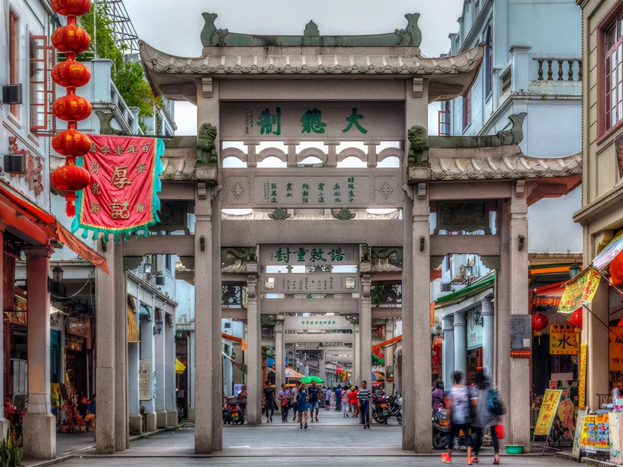 潮州历史有1600年,潮州有2000多年历史