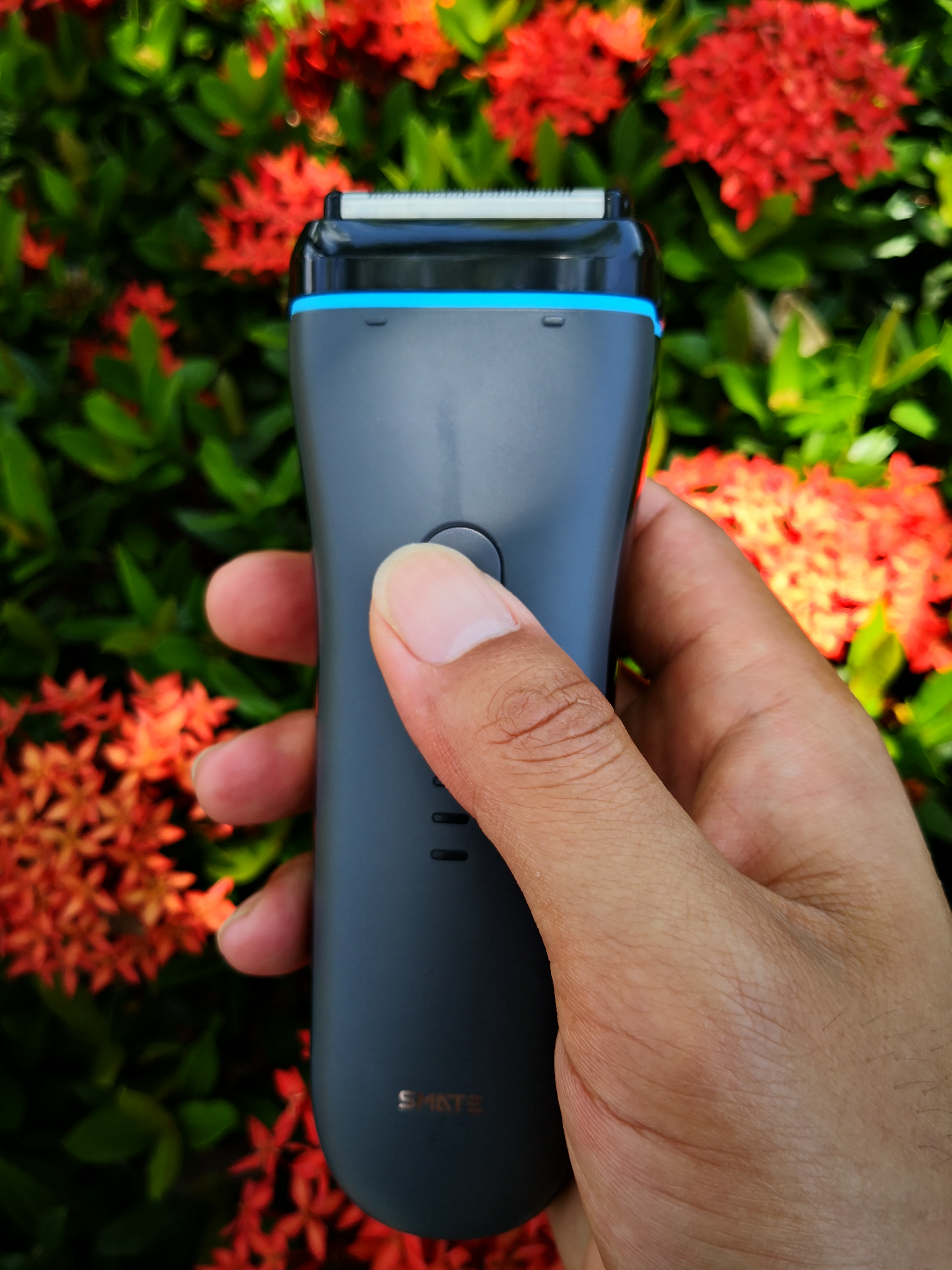 同价位飞利浦和博朗剃须刀哪个好,同价位超人和飞科剃须刀哪个好