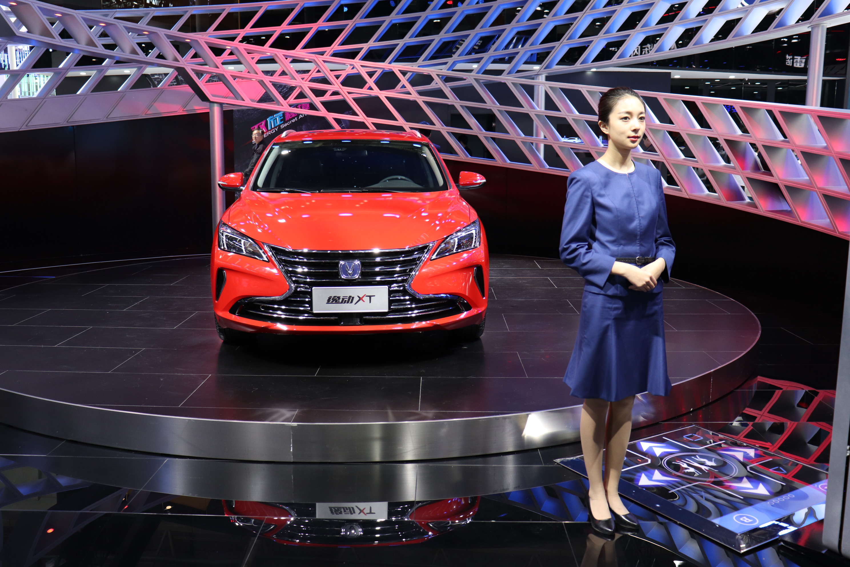 家用两个车怎么选,想省油又省心不妨看看这两款车