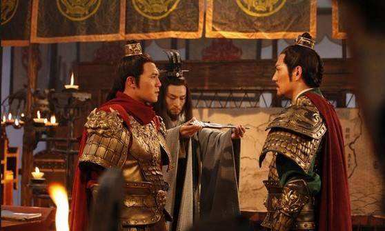 王世充用金子给程咬金,王世充押程咬金换人质