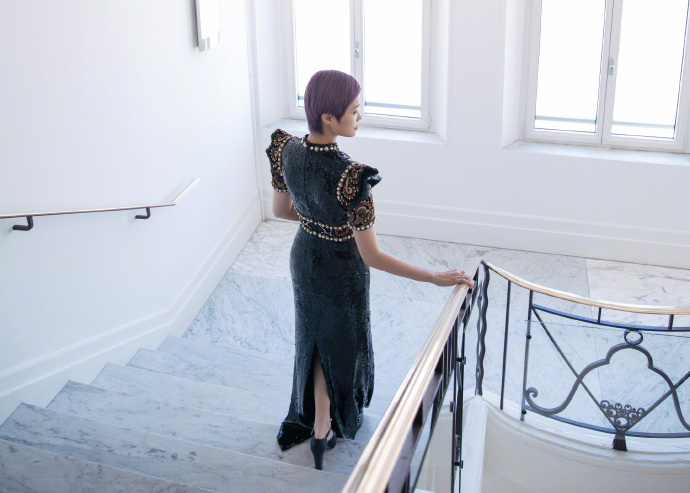 李宇春获时尚独宠,李宇春戛纳红毯gucci