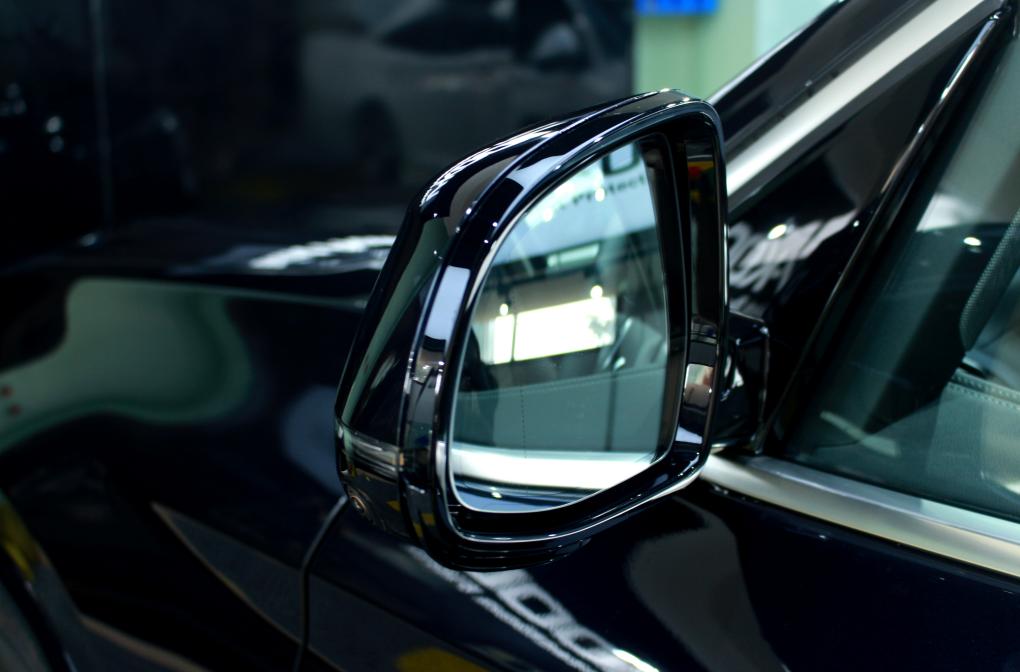 隐形车衣施工完不合格怎么处理,隐形车衣下雨后有痕迹