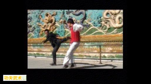 李小龙精武门连环八腿双截棍,李小龙短棍格斗术教学视频