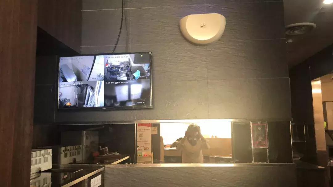 餐饮业后厨大曝光,餐饮行业后厨亮灶