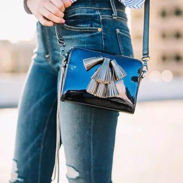 拒绝千篇一律浪漫系包包拯救你,当下最流行的8个品牌包包