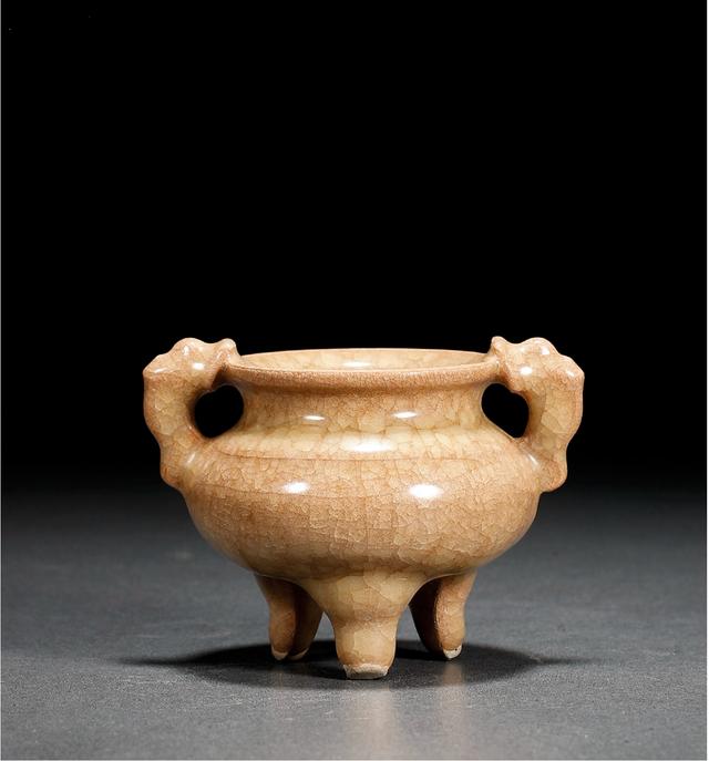 西泠印社拍卖官窑花口盘,西泠印社官窑