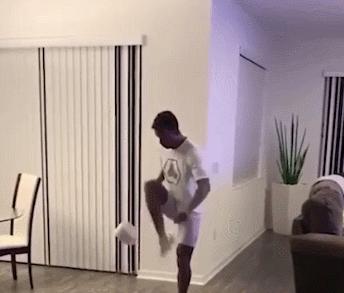 娆х編鏄庢槦鎶楀嚮鐤儏,鍚庤鐢峰闅旂┖閲嶈仛