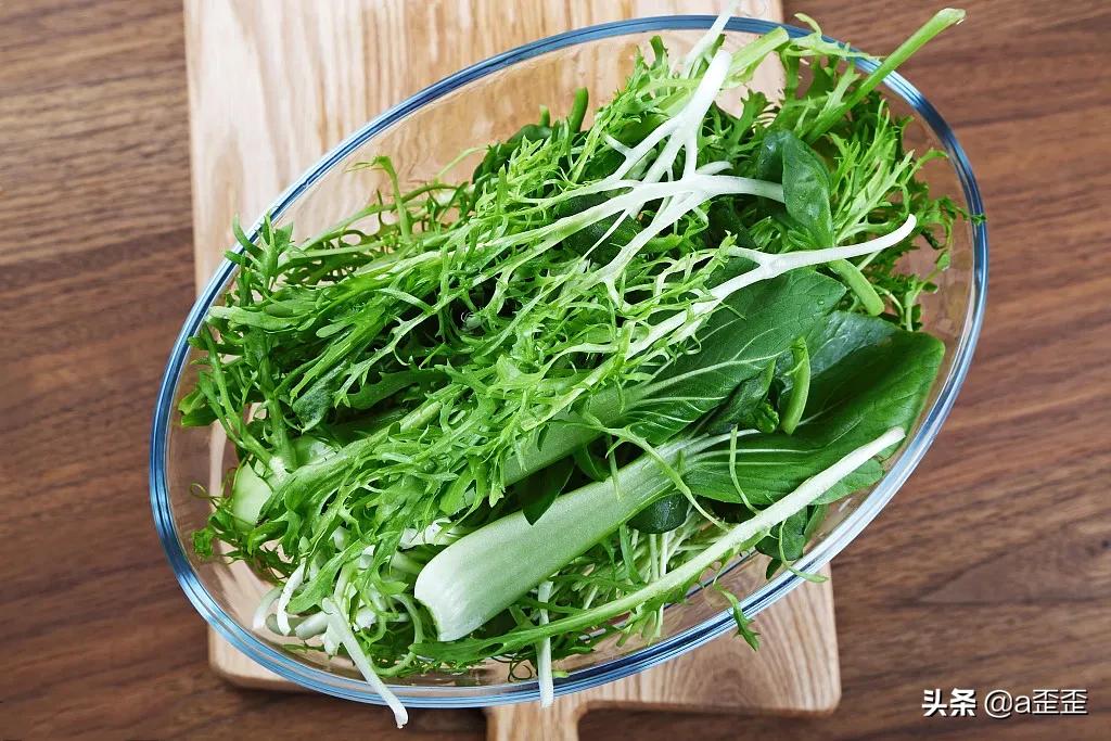 夏天如何进补又不上火呢,夏季祛湿降火的方子