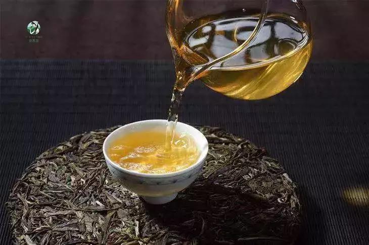 普洱茶饼有虫蛀可以饮吗,普洱茶饼有霉了还能喝吗