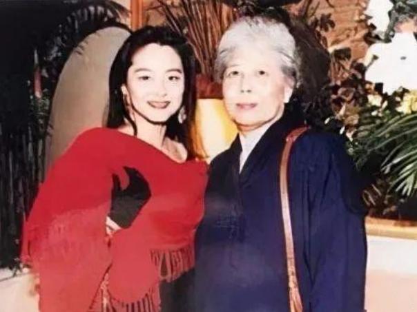 灏忕櫧鑿滃啲鐡滆タ绾㈡熆,灏忕櫧鑿滆タ绾㈡熆榛勭摐