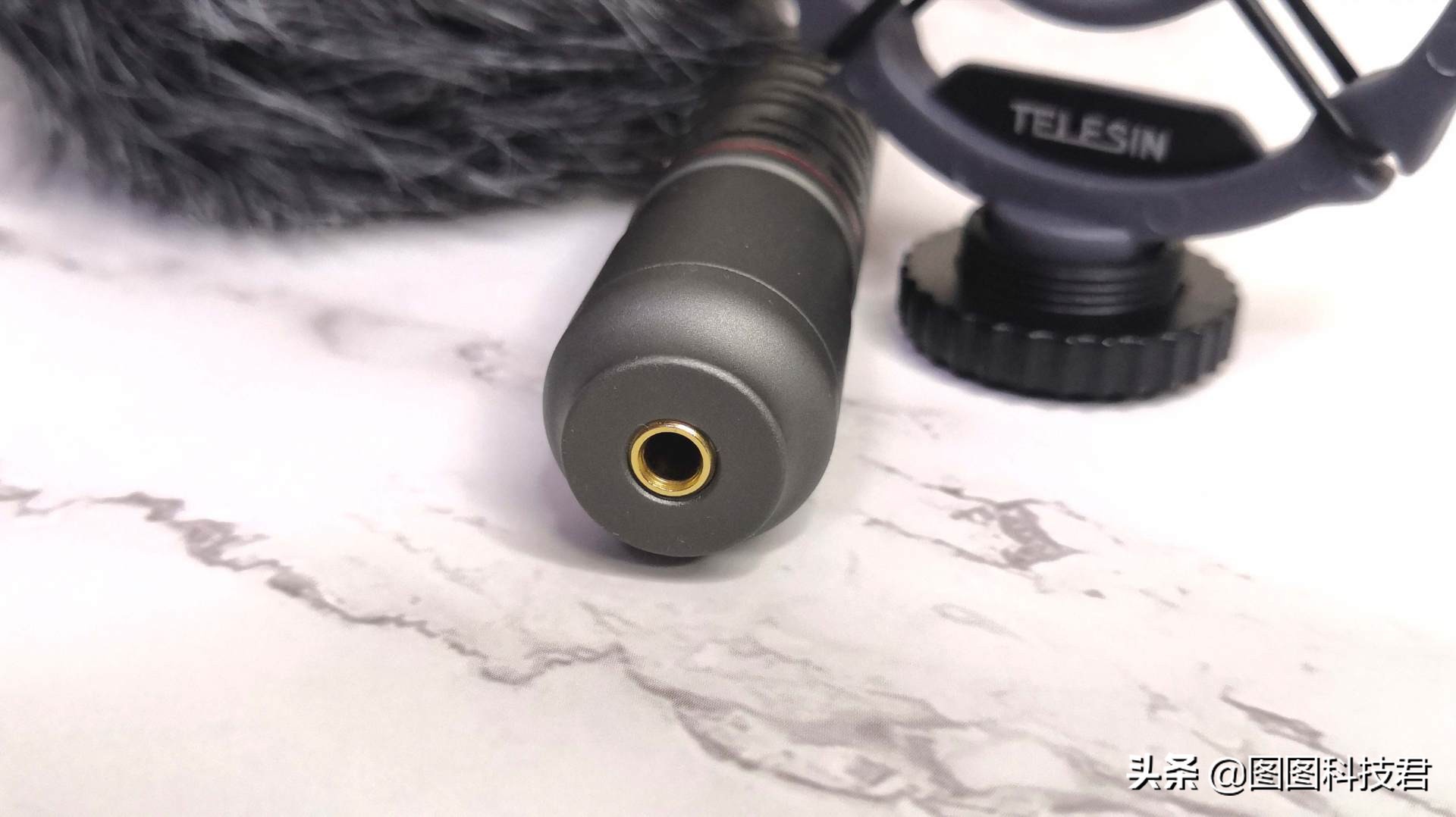 初入摄影器材,初入摄像用啥摄像机