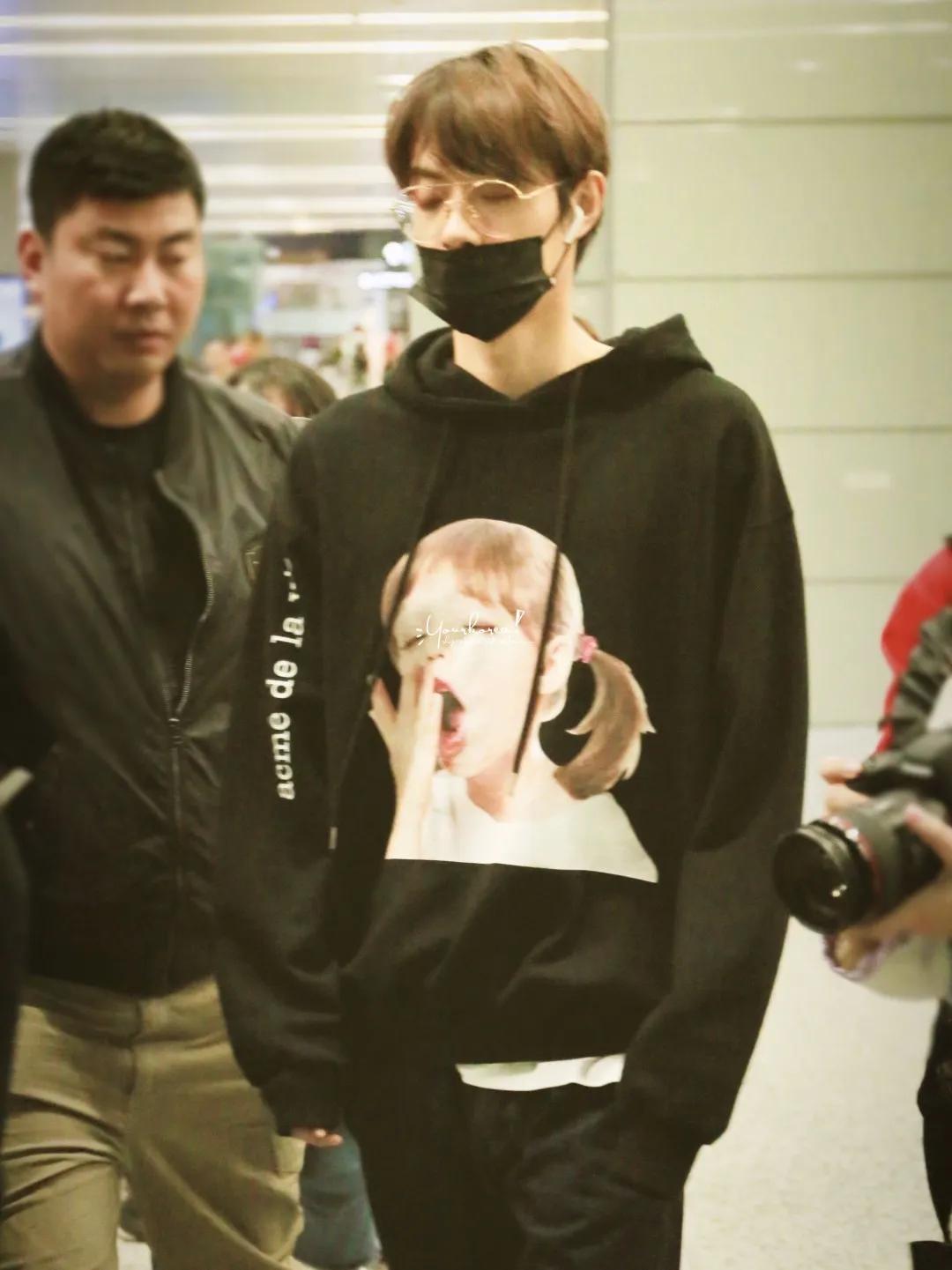 今年流行秋装明星同款,超薄明星同款春装